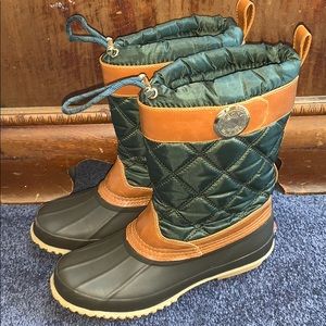 Duck boots